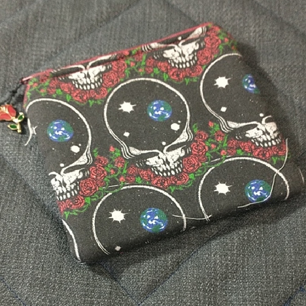 Black Skull & Rose Zip Pouch - Compact Men's Accessory